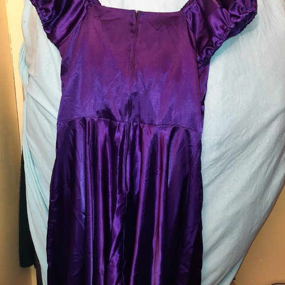 Purple Satin Lorena dress - Picture 3 of 4